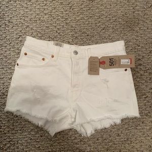 White Levi jean shorts